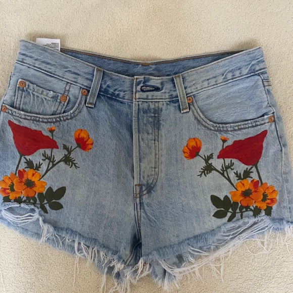 Levi's Pants - Levi’s 501 Shorts size 28